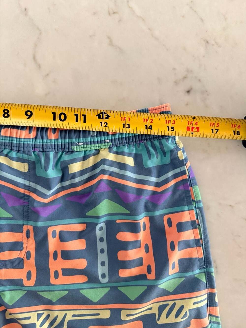 Chubbies Men's Geometric Print Swim Trunks Size M 0460 - Picture 6 of 8